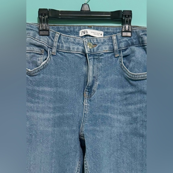 Zara High-Rise Long Flare Jeans - Picture 3 of 5